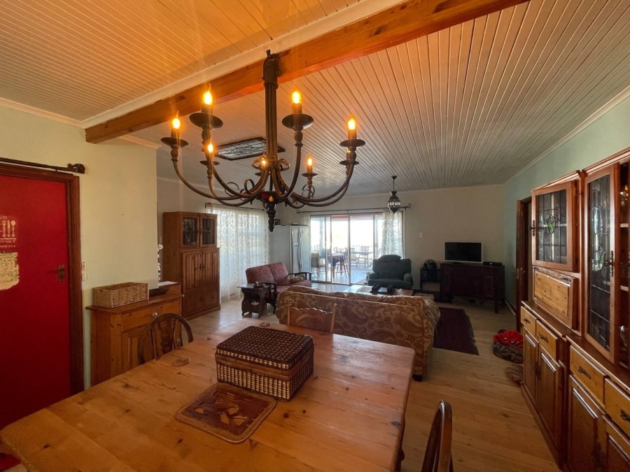 5 Bedroom Property for Sale in Vermont Western Cape